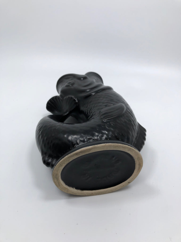 BLACK DARTMOUTH GURGLE JUG.