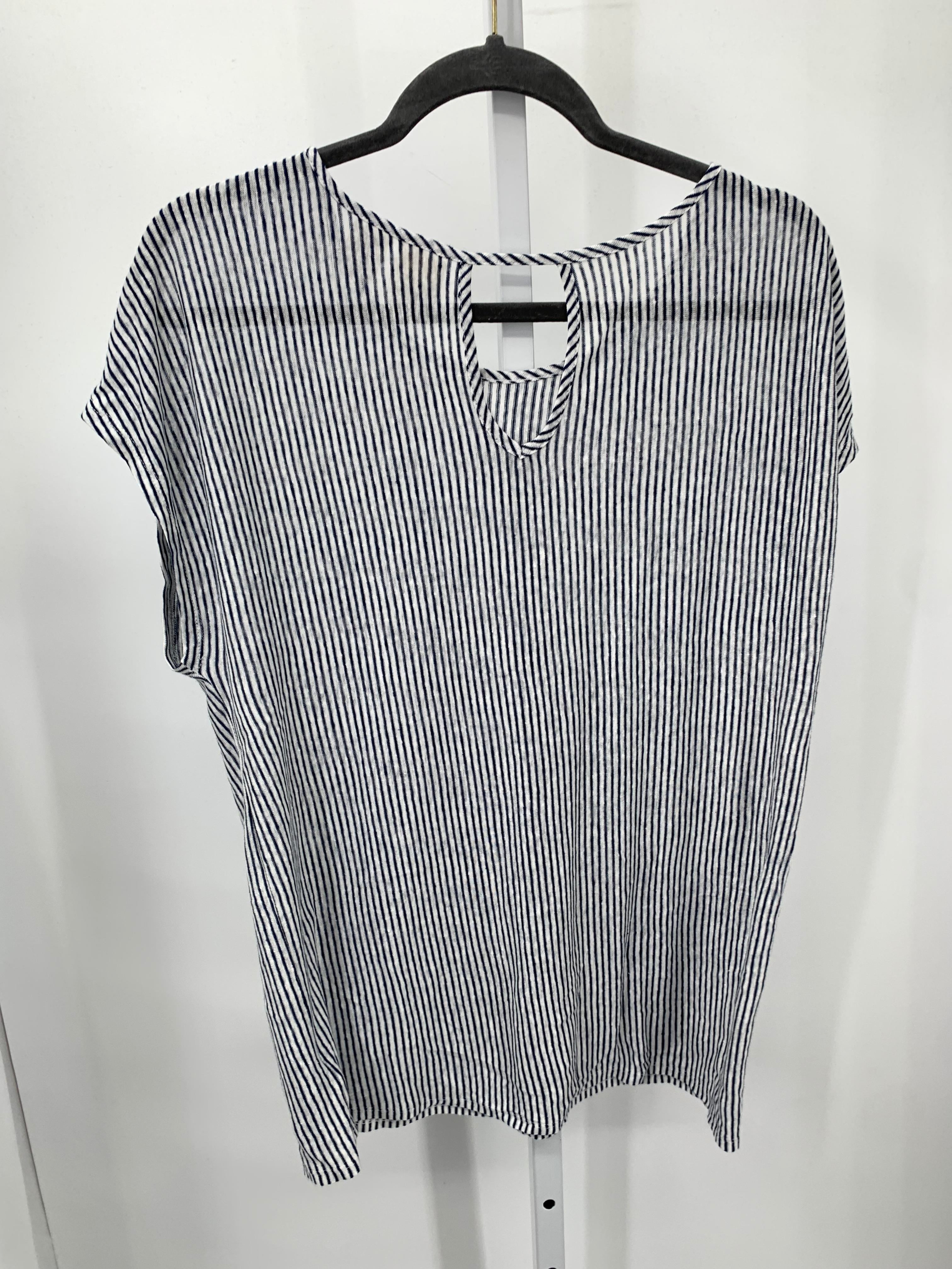 Size Large Misses Short Sleeve Shirt