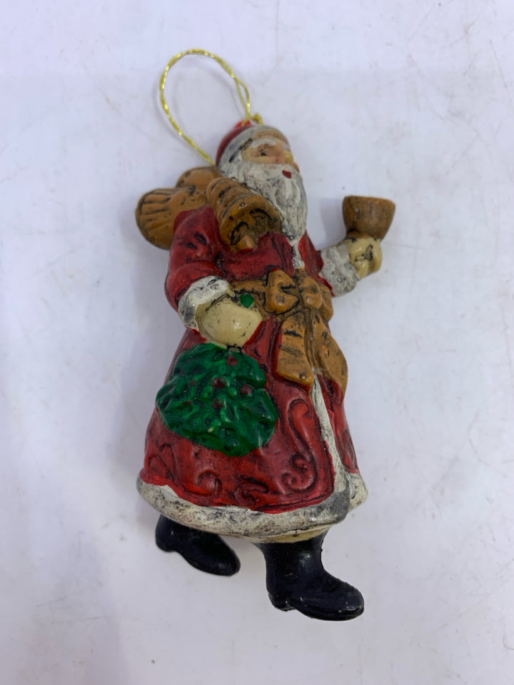 PLASTIC SANTA ORNAMENT.