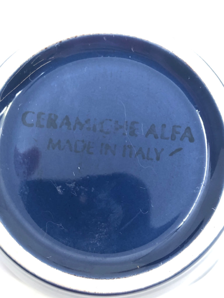 2 DARK BLUE, YELLOW AND BERRIES INSIDE MINI DISH.