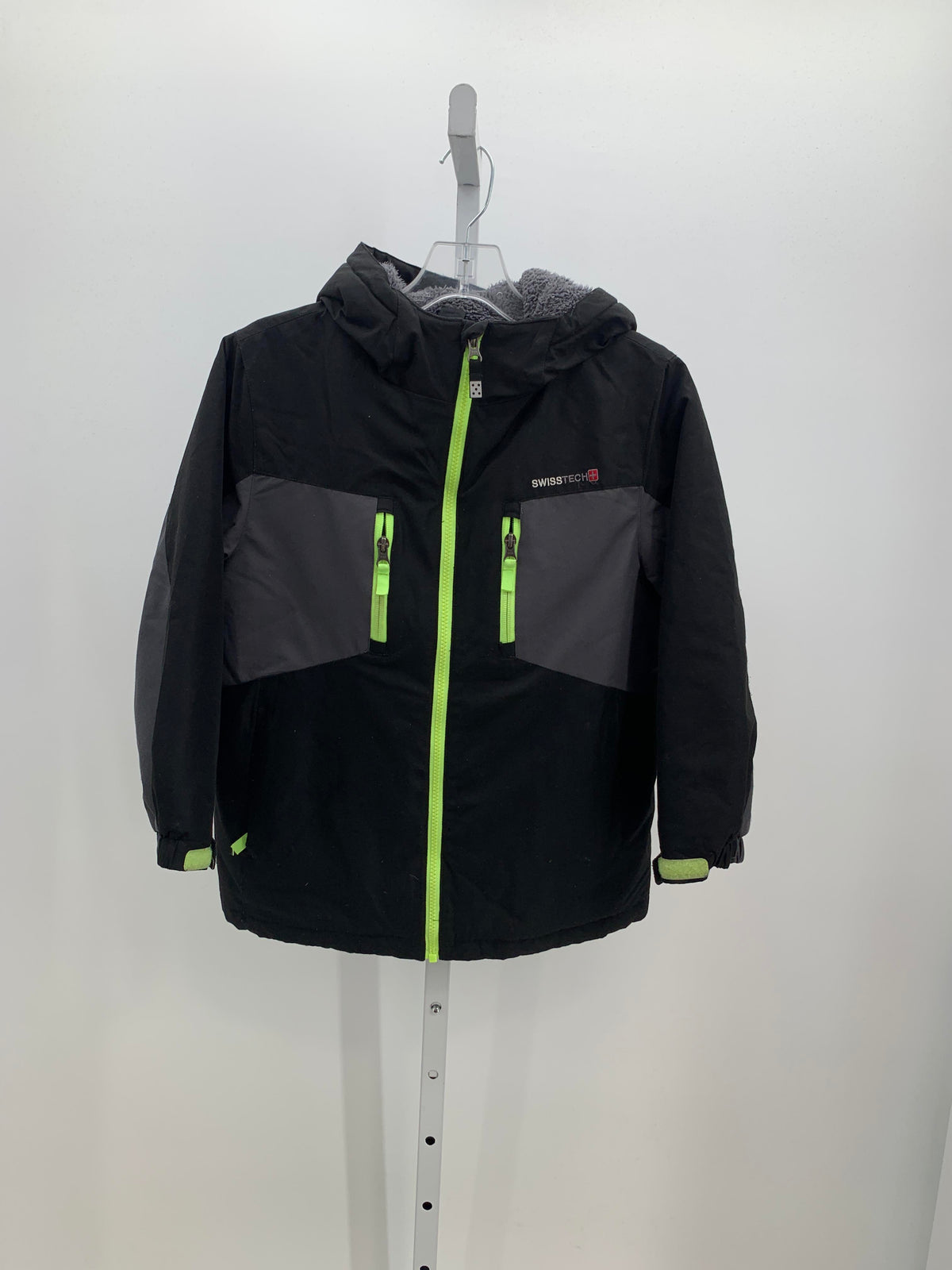 HOODED ZIP UP.