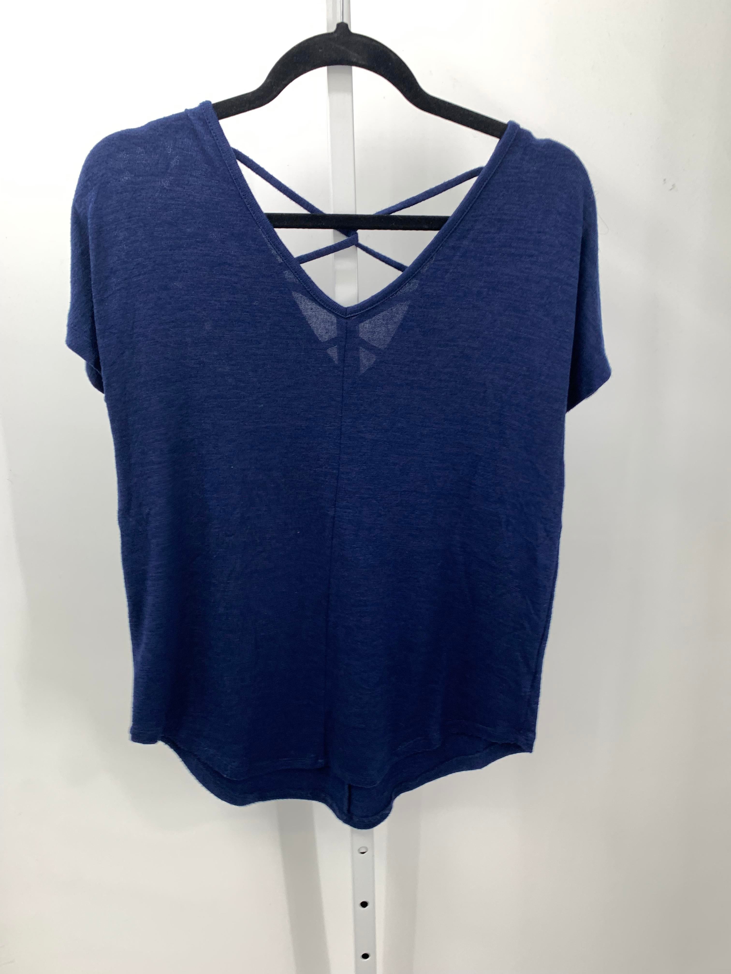 A.N.A. Size Medium Misses Short Sleeve Shirt