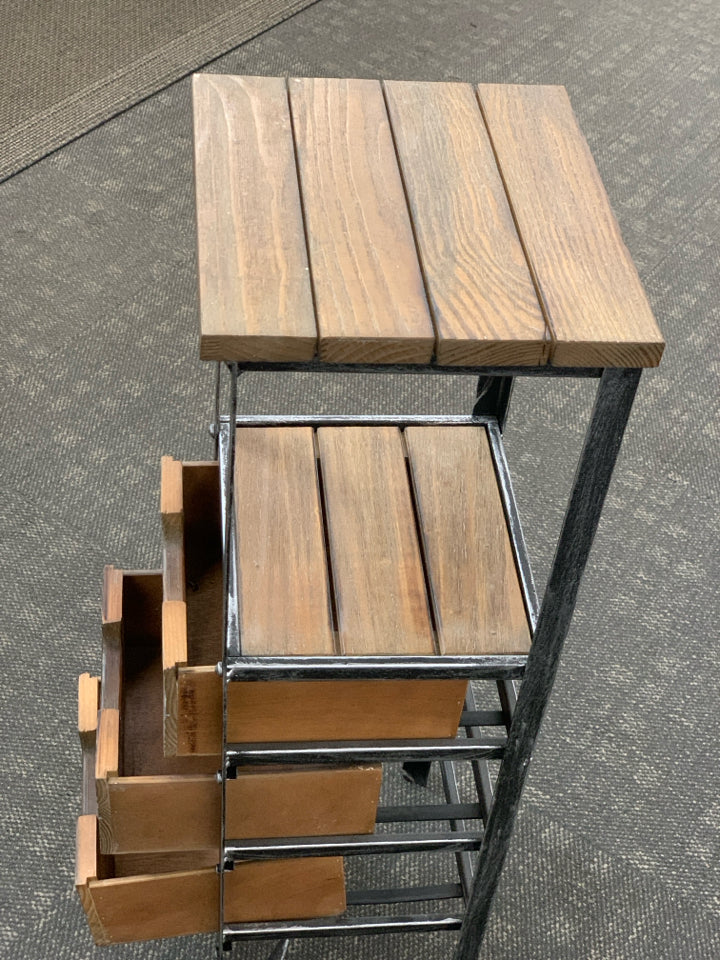 RUSTIC 3 DRAWER WOOD SIDE TABLE W/METAL FRAME.