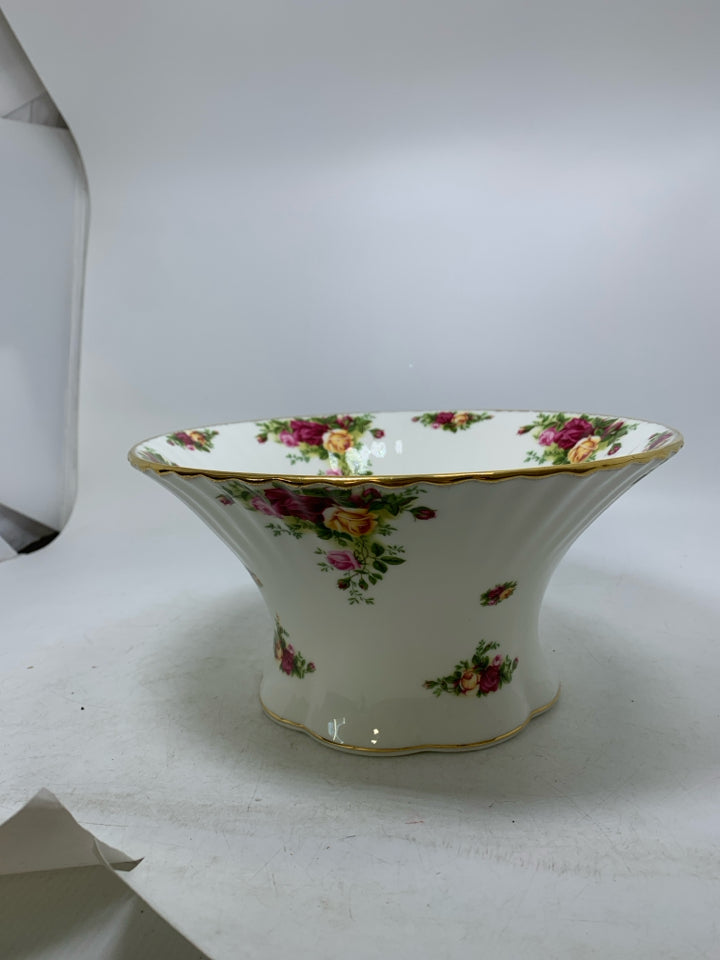 VTG FOOTED TALL BOWL W/ GOLD EDGE.