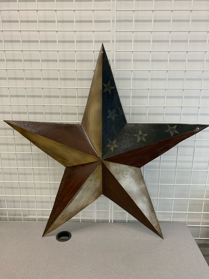 PRIMITIVE AMERICANA METAL STAR.