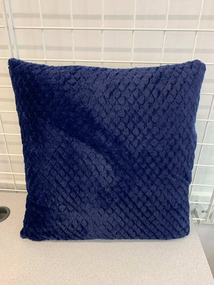 DARK BLUE GEOMETRIC FUZZY PILLOW.