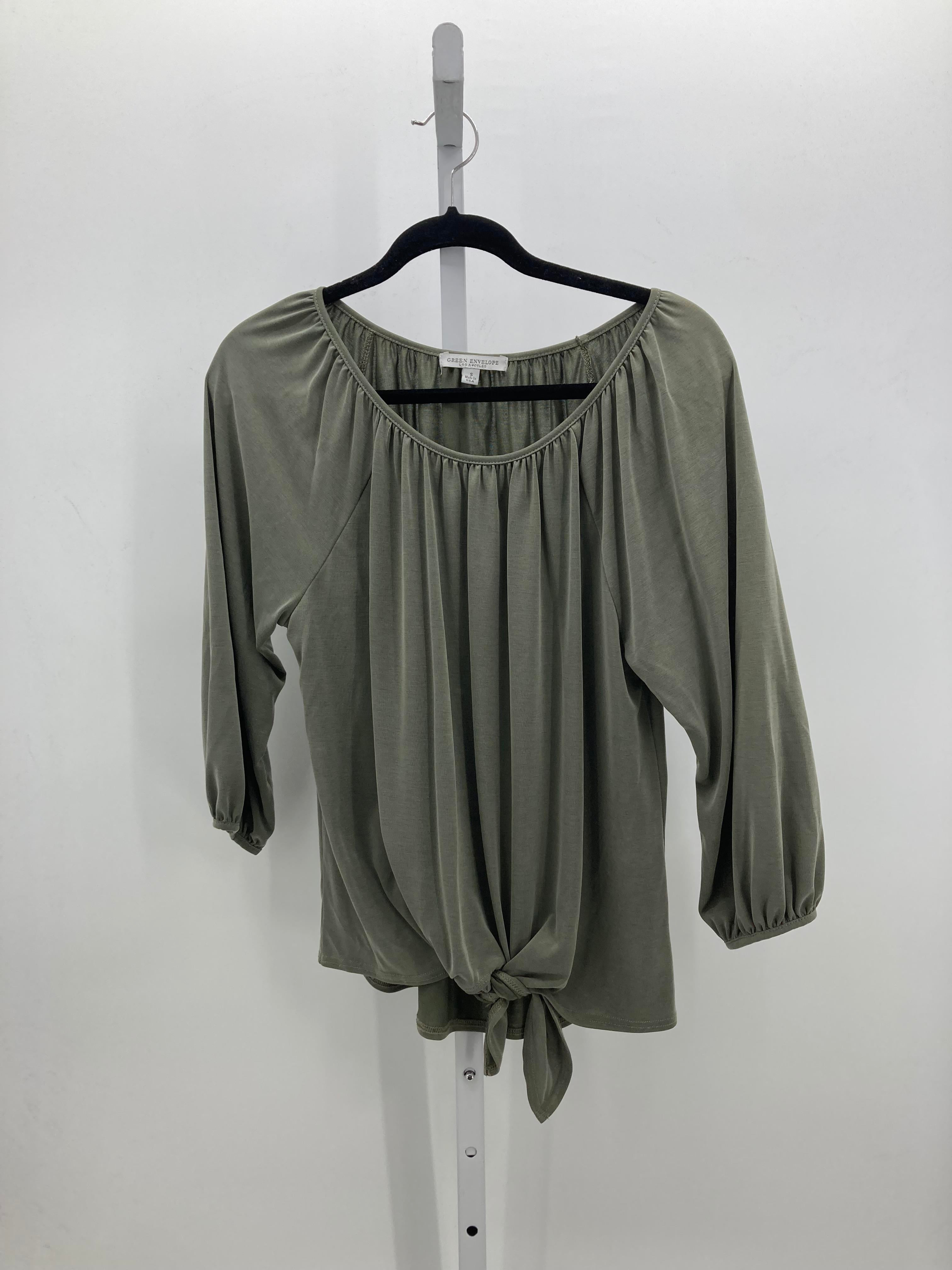 Green Envelope Size Small Misses 3/4 Sleeve Shirt