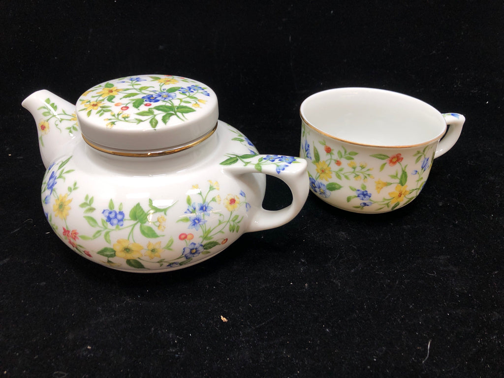 FLORAL TEA FOR 1- POT + CUP.