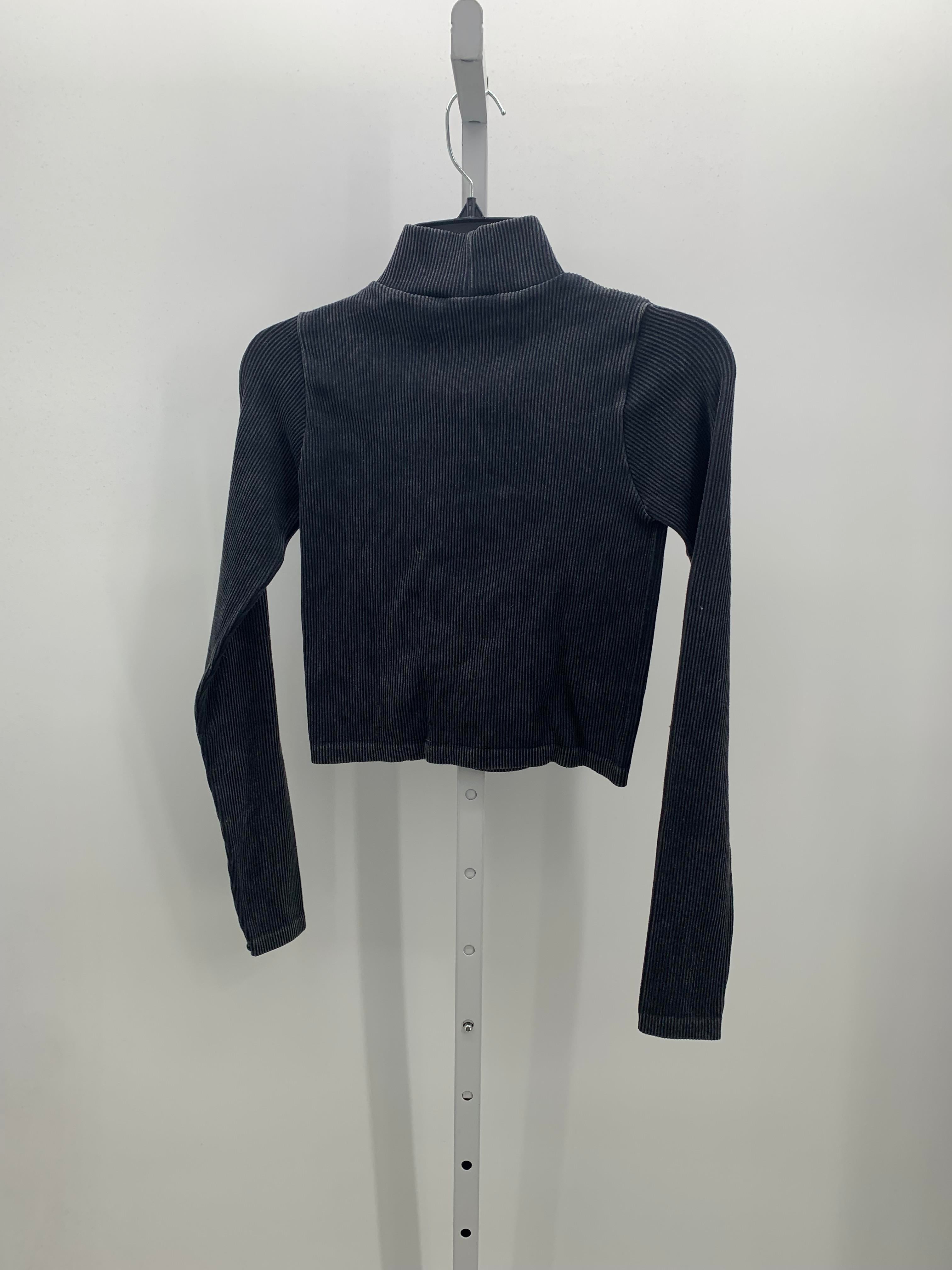 hunter & brown Size Small Misses Long Sleeve Shirt