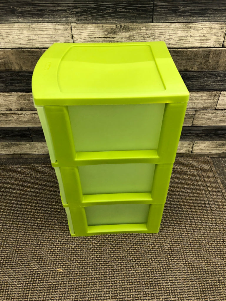 GREEN STERILITE PLASTIC 3 DRAWER STORAGE.