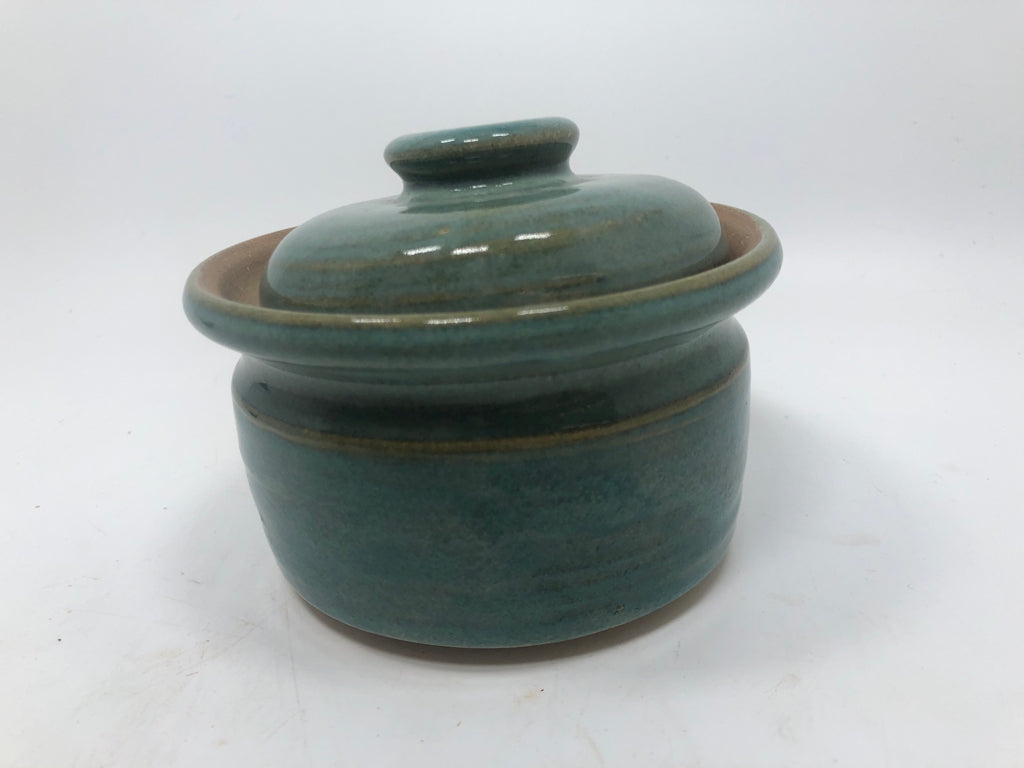 BLUE GLAZED SMALL POTTERY CONTAINER.