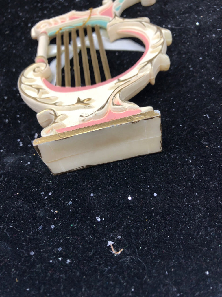 PASTEL VICTORIAN HARP.