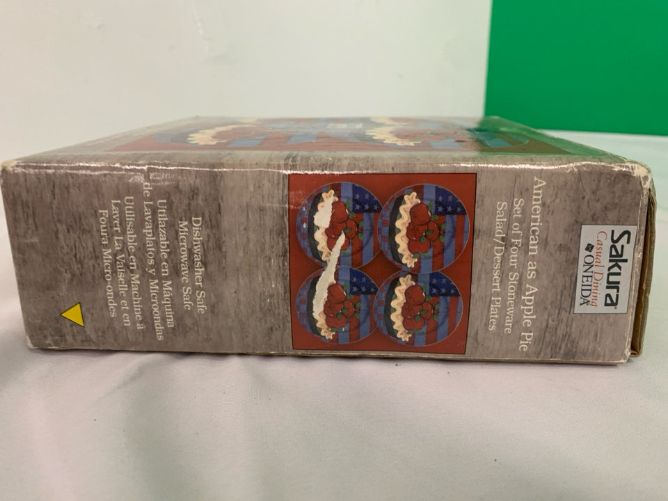 4 NIB AMERICAN AS APPLE PIE LUNCH PLATES.