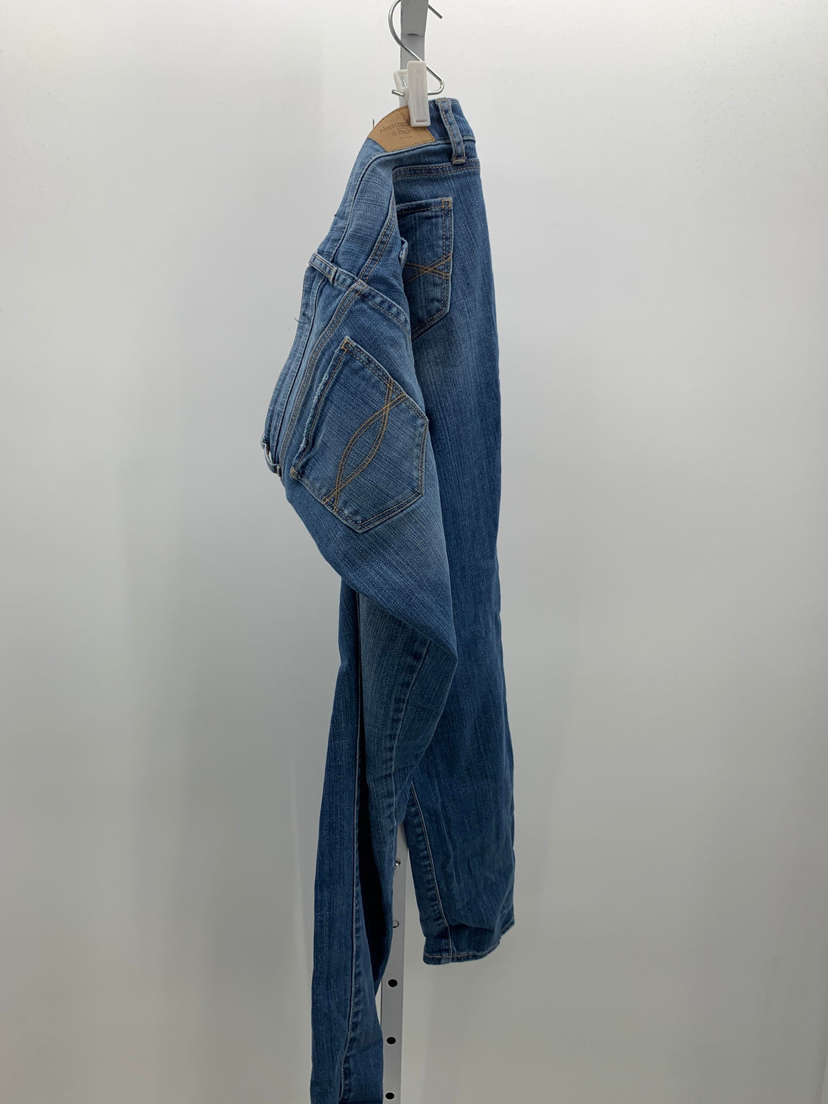 Abercrombie Size 4 Short Juniors Jeans