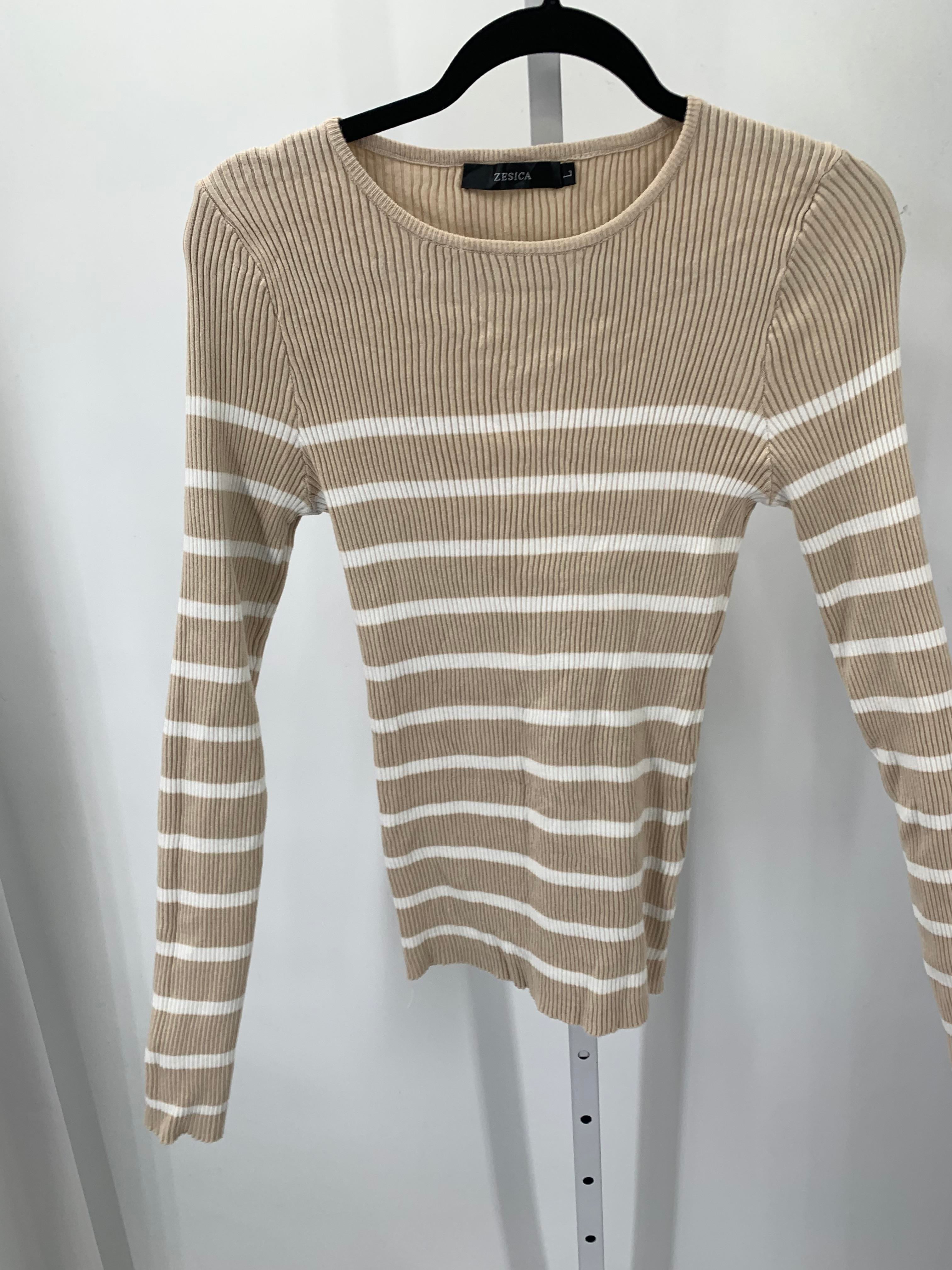 Size Large Juniors Long Sleeve Sweater