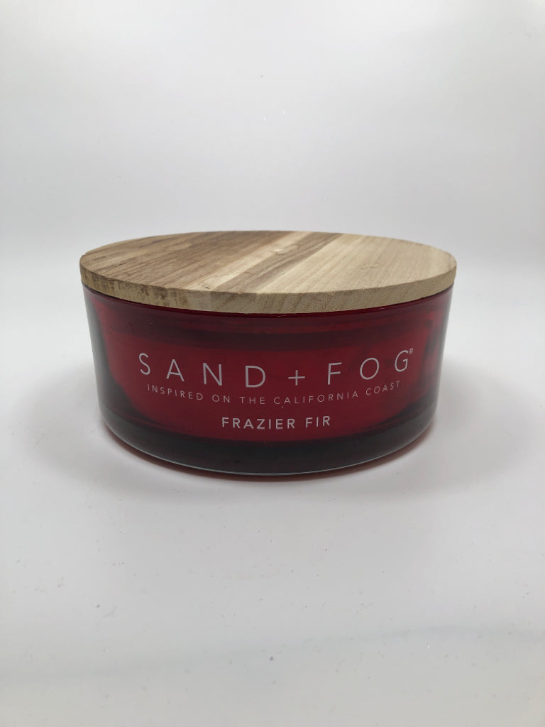 SAND AND FOG FRAZIER FIR 7 WICK CANDLE.