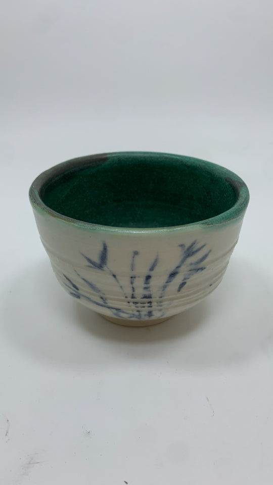 GREEN GLAZE SMALL POTTERY BOWL.