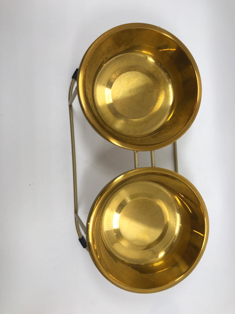 DOUBLE GOLD FOOD/WATER BOWLS IN STAND.