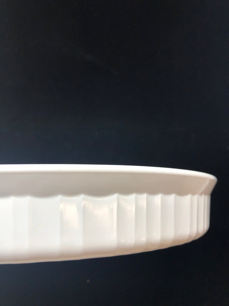 WHITE PIE/ TART DISH.