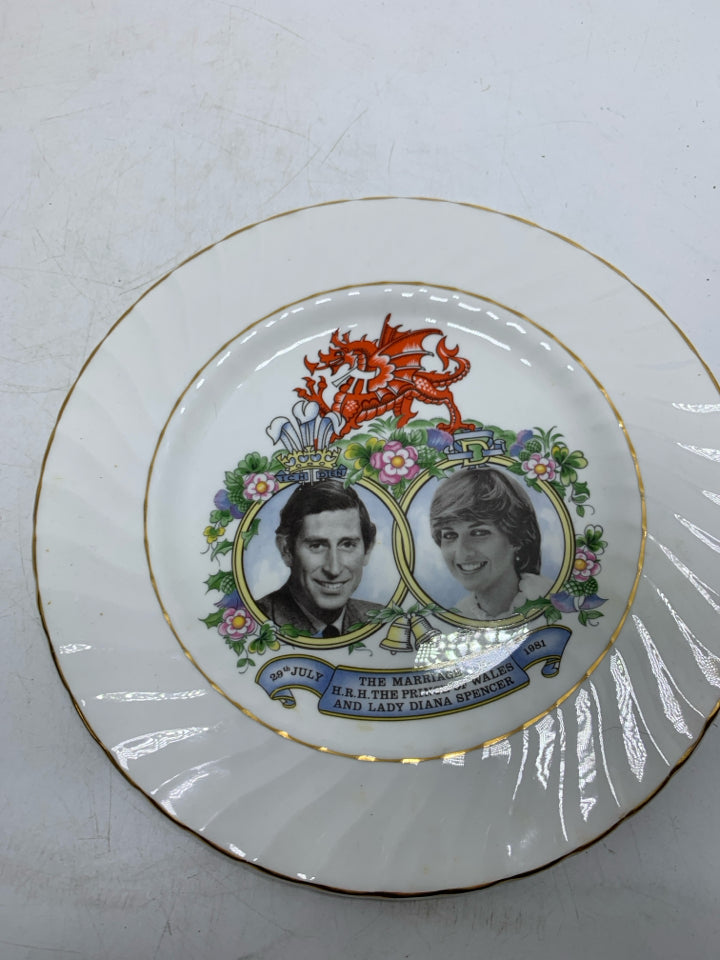 VTG PRINCE OF WALES & DIANA COLLECTORS PLATE- ROYAL KENDAL.