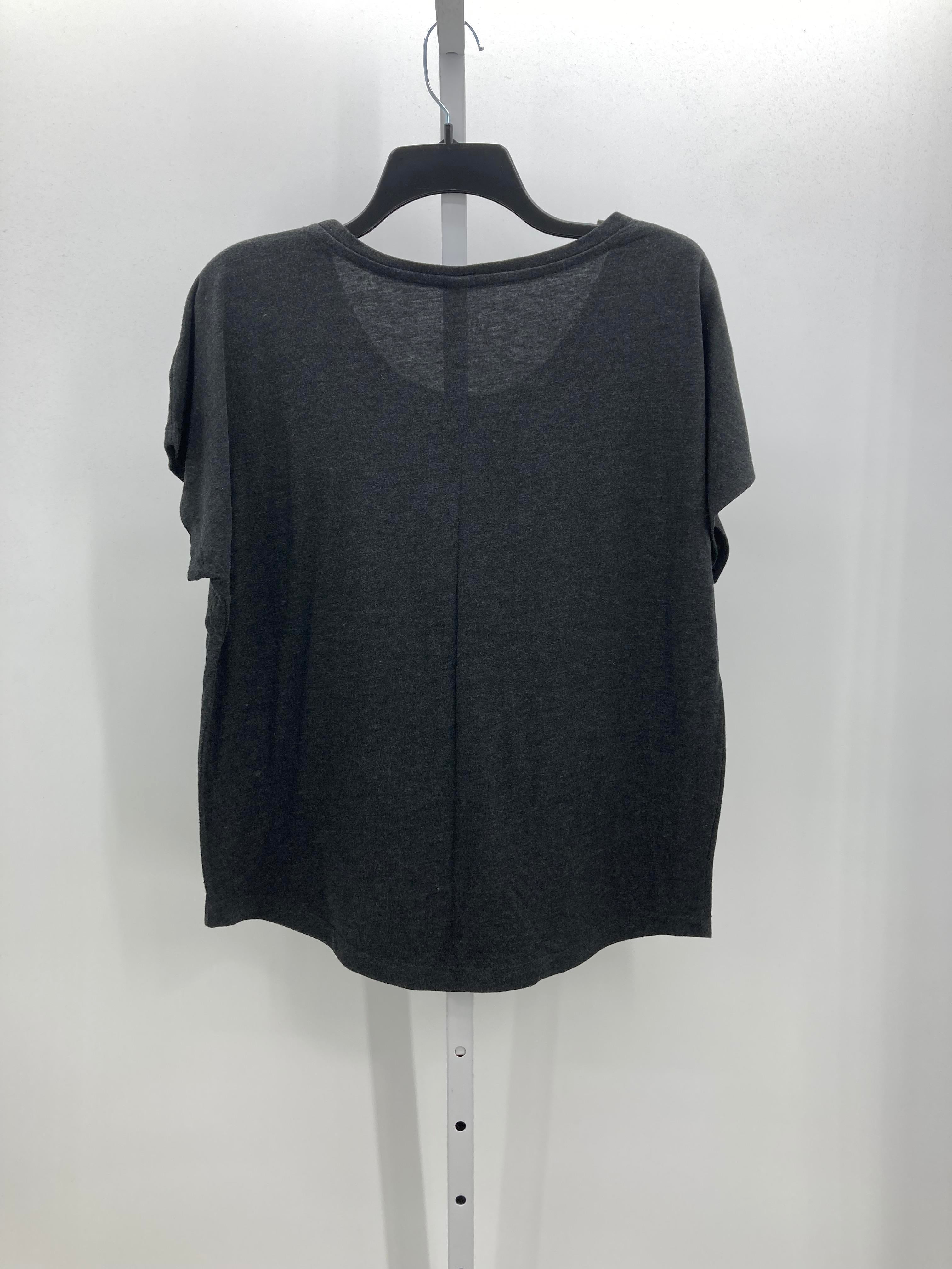 Size Extra Large Misses Short Sleeve Shirt