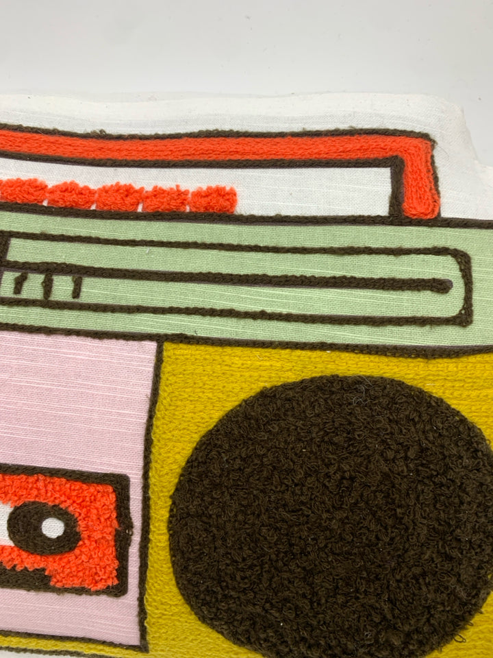 NWT COLORFUL STEREO PILLOW.