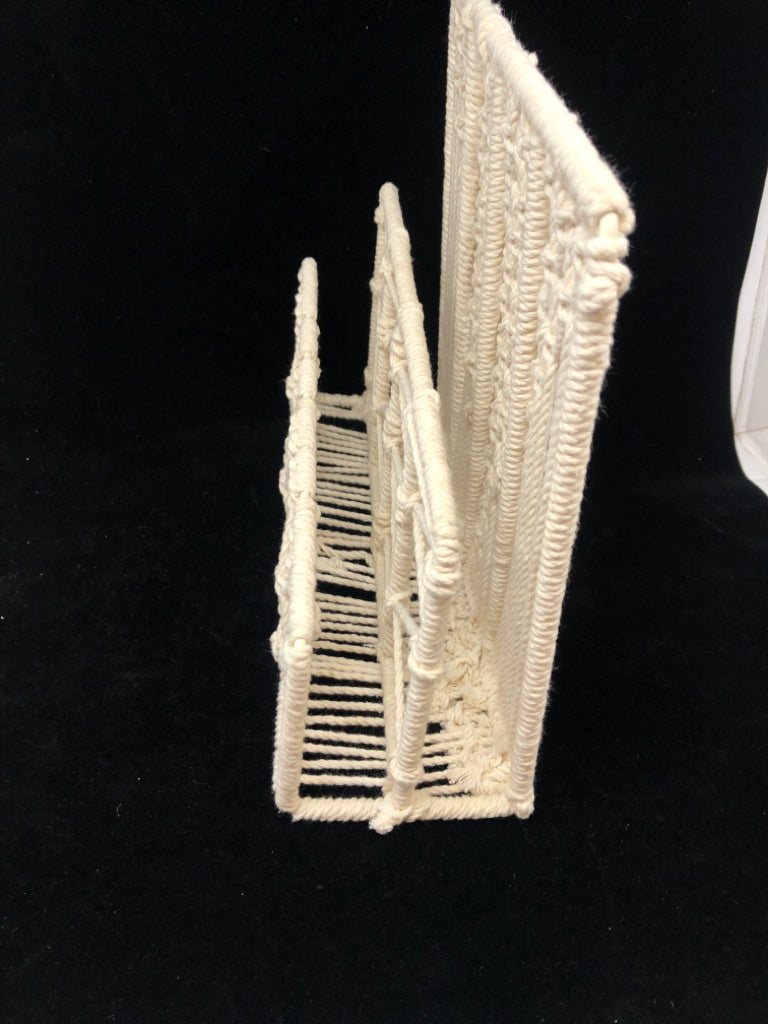 WHITE MACRAME 2 SLOT MAIL FILE.