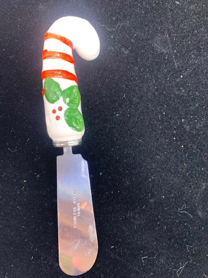 NIB 4 SPREADERS CERAMIC HANDLE STAINLESS STEEL.
