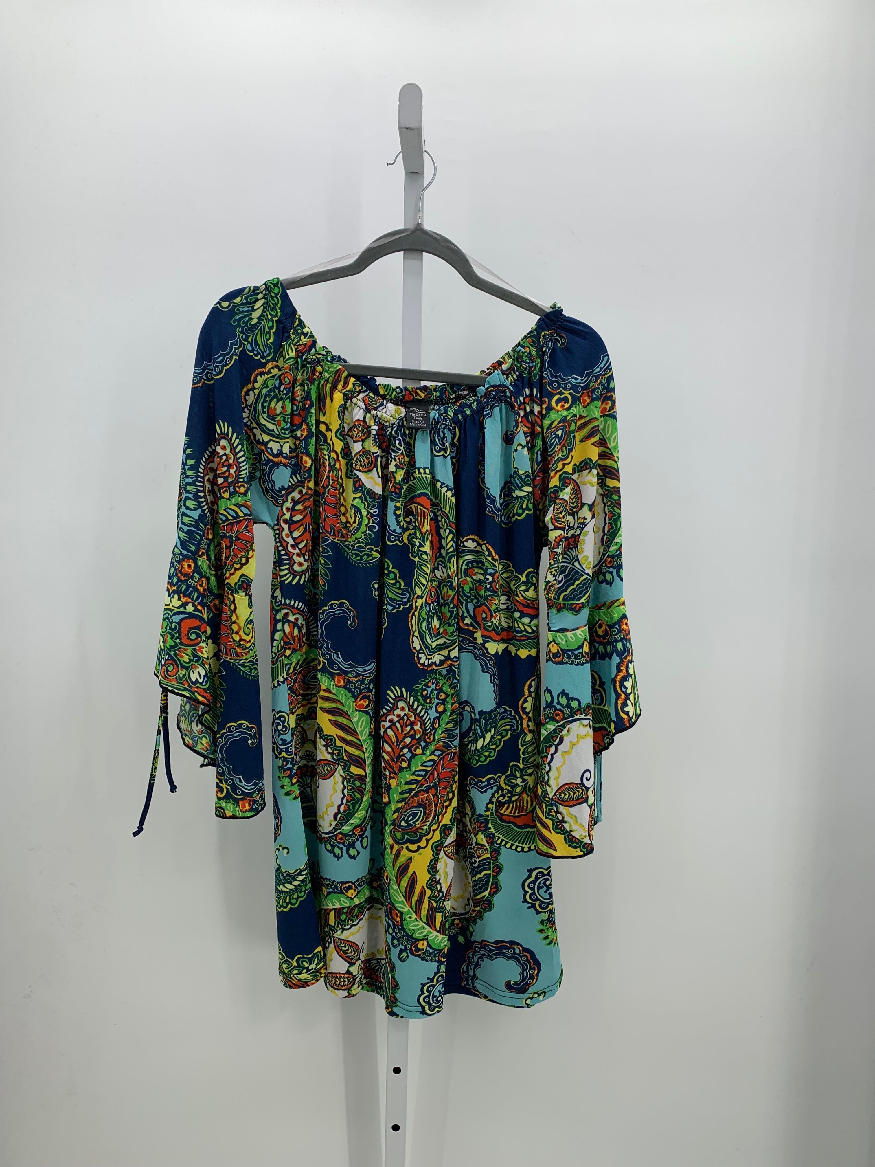 Size Large Misses 3/4 Sleeve Shirt