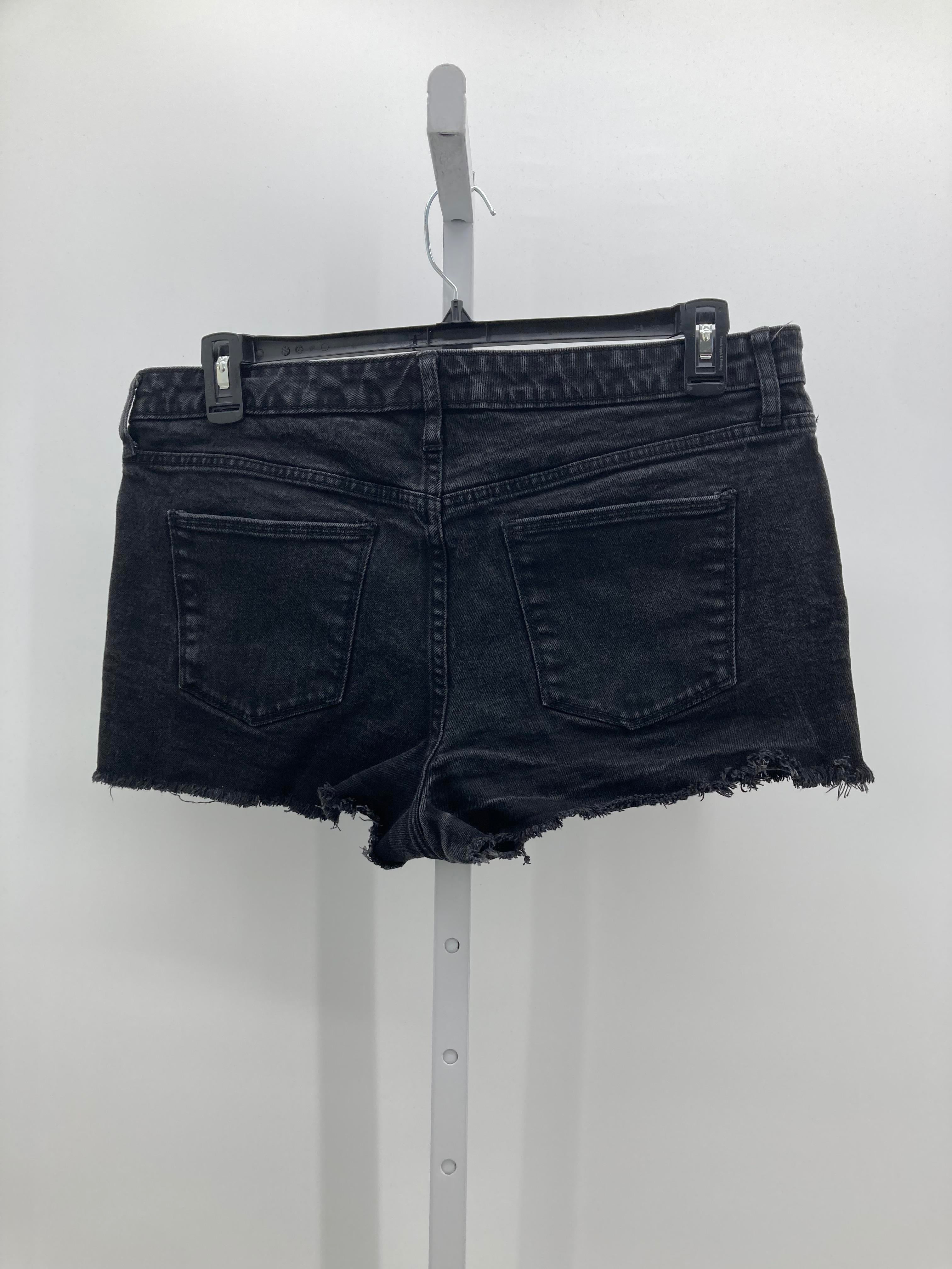 Universal Thread Size 16 Misses Shorts