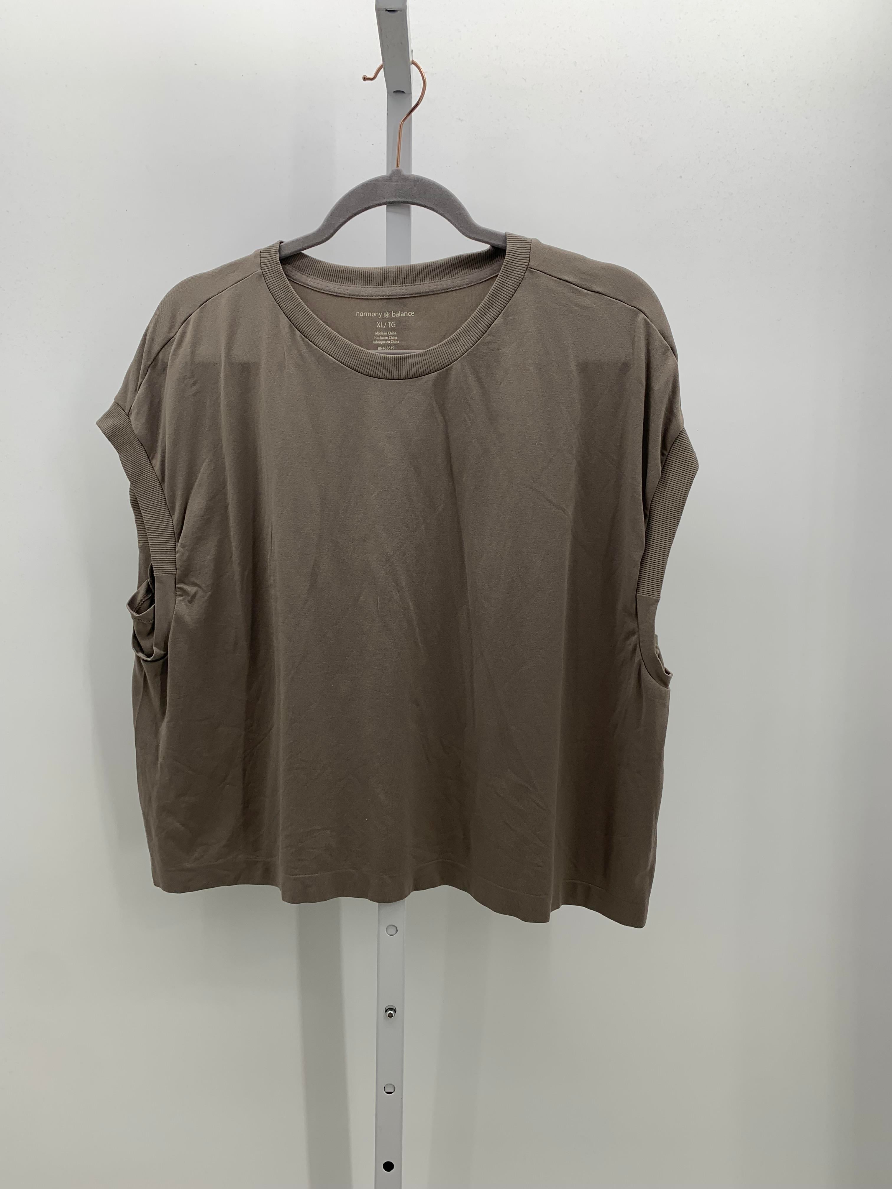 Size Extra Large Misses Sleeveless Shirt