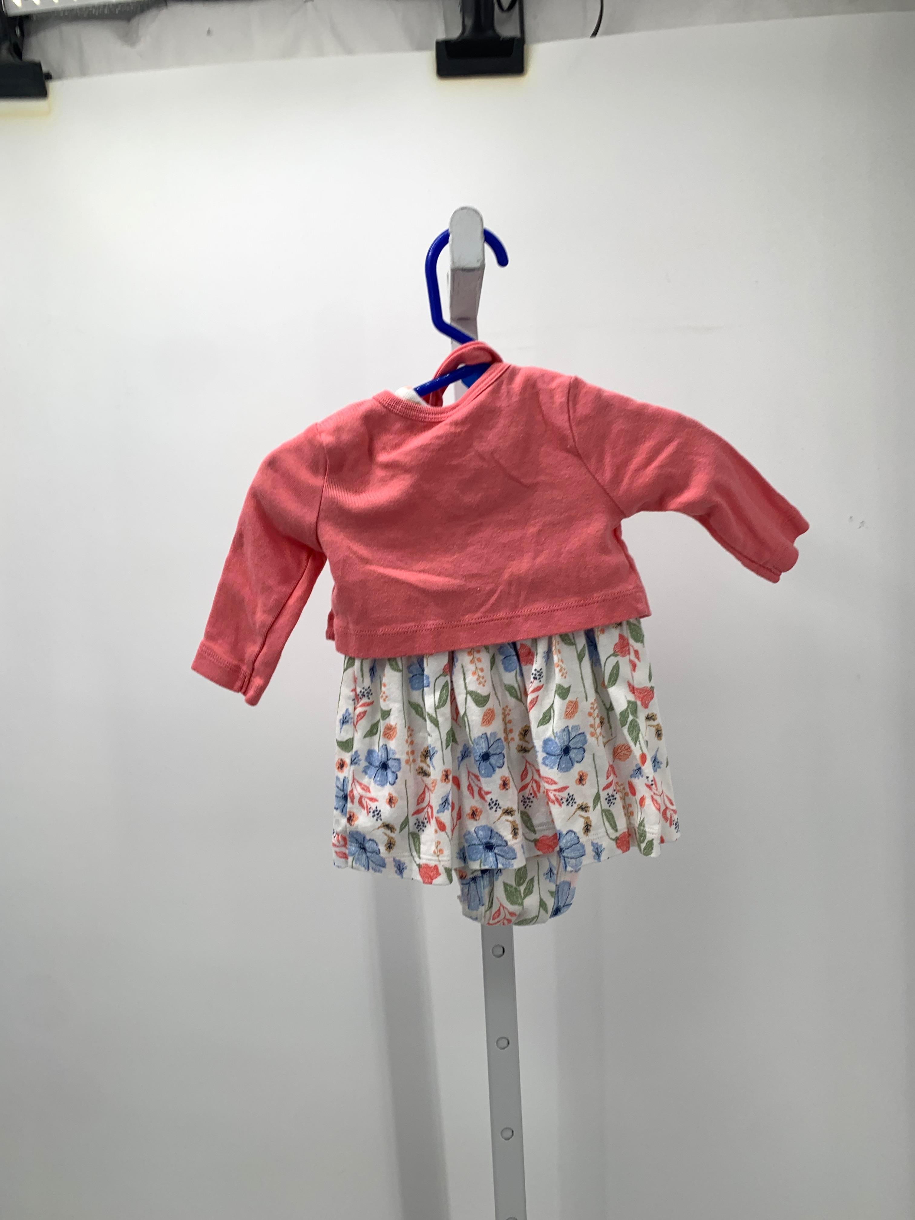 Carters Size 0-3 months Girls 2 Pieces