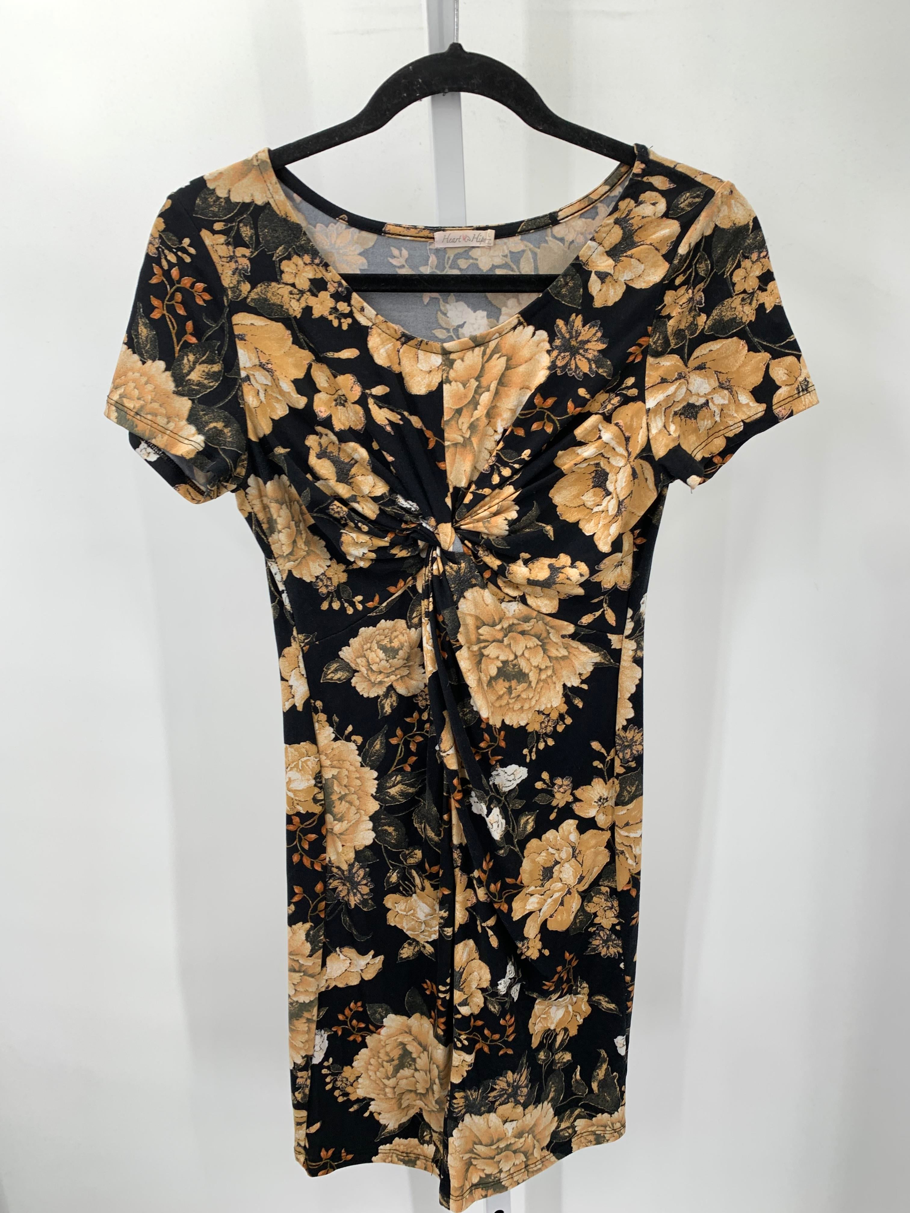 Heart & Hips Size Large Juniors Short Sleeve Dress