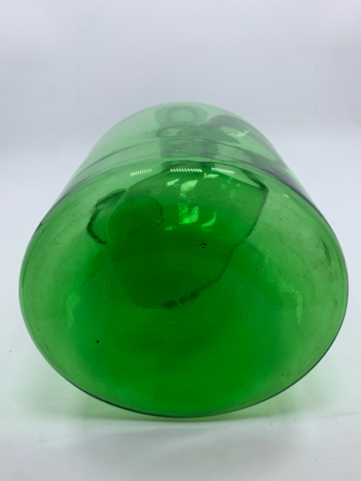 ITALIAN HAND-BLOWN GREEN GLASS WINE DECANTER W/ICE CHAMBER.