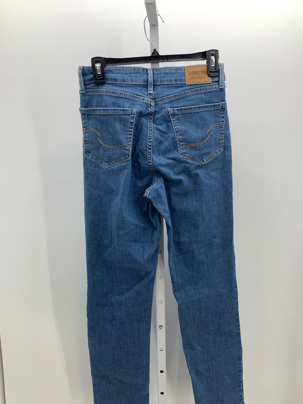Levis Size 2 Misses Jeans