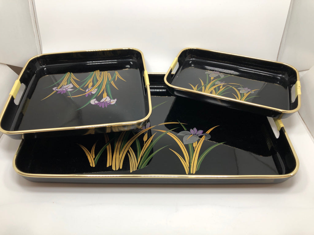 3PC VTG STYLE BLACK NESTING SERVING TRAYS W/PURPLE FLORALS.
