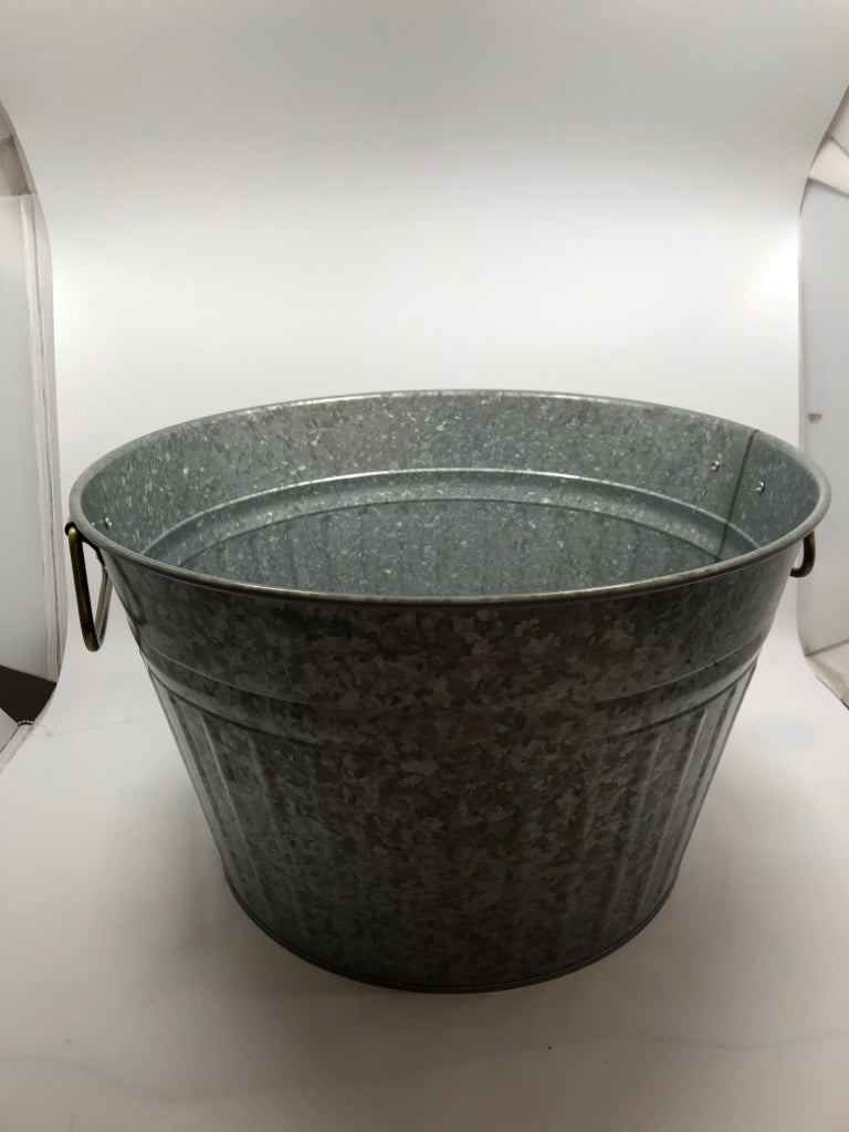Bucket