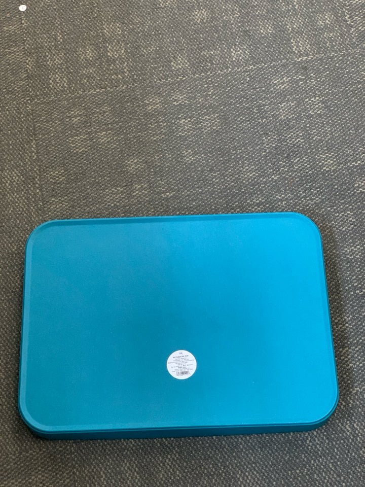 TEAL MELAMINE RECTANGULAR TRAY.