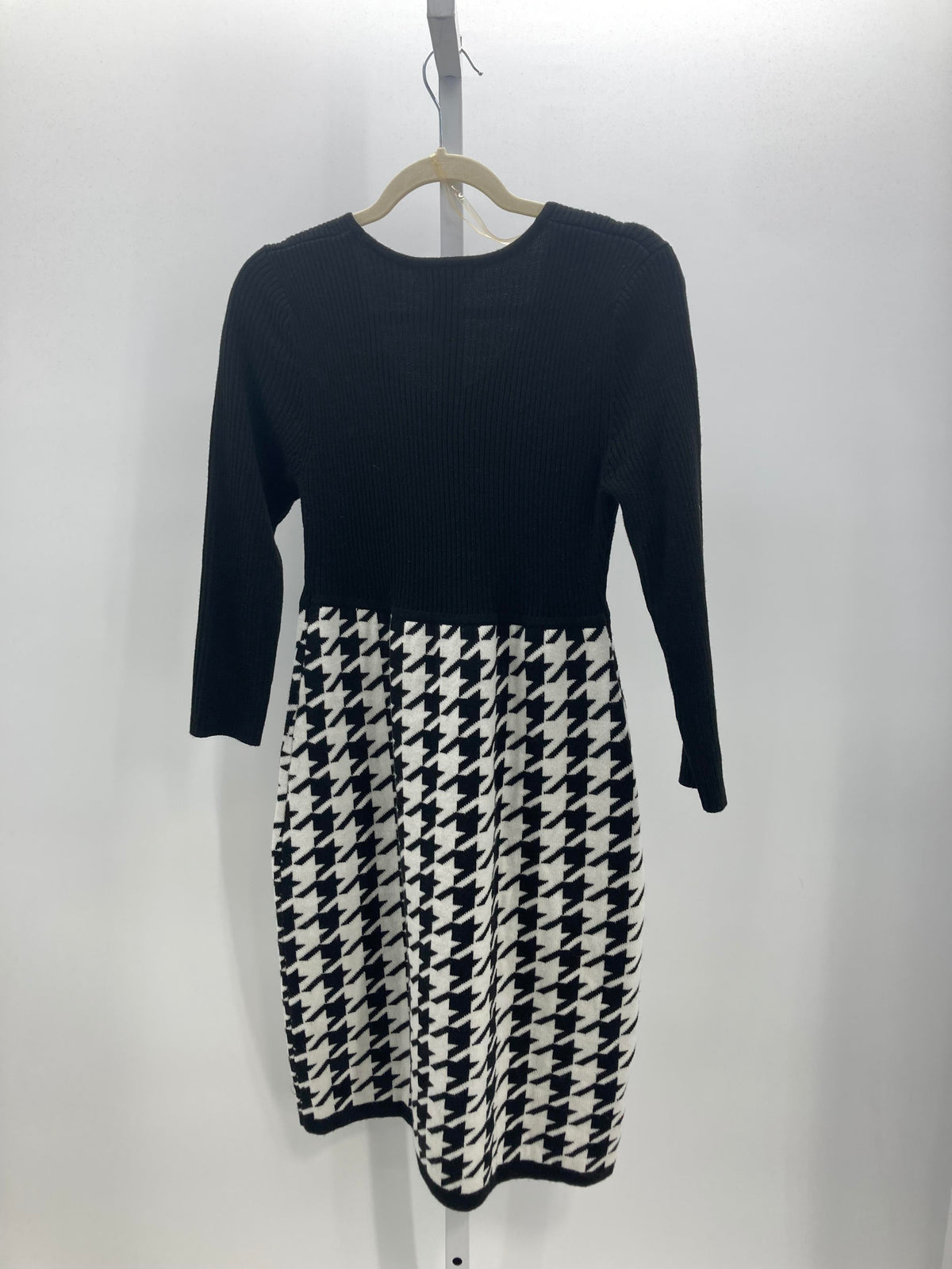 Size Medium Petite Petite Short Sleeve Dress