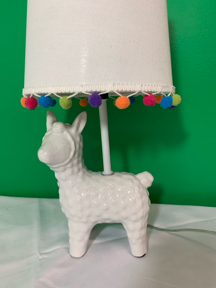 WHITE LLAMA LAMP W POP POM SHADE.
