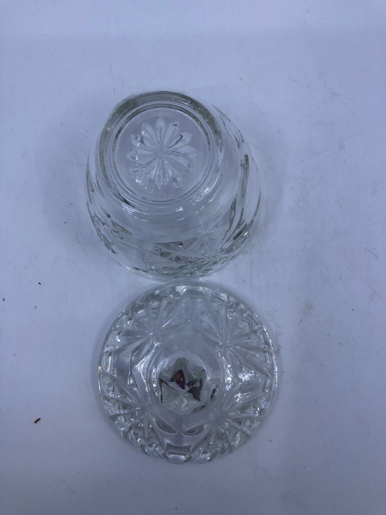 ETCHED CLEAR GLASS SUGAR BOWL.