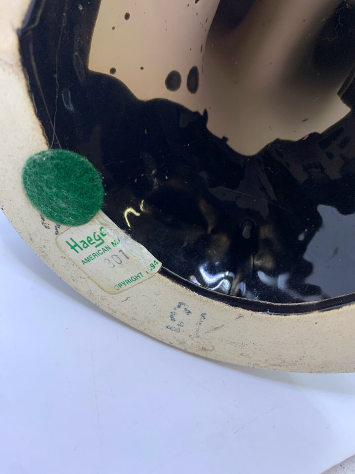 MAN AND WOMAN BACK TO BACK BLACK CERAMIC HAEGER.