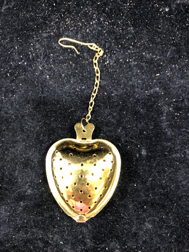 GLASS MUG WITH HEART STEEPER