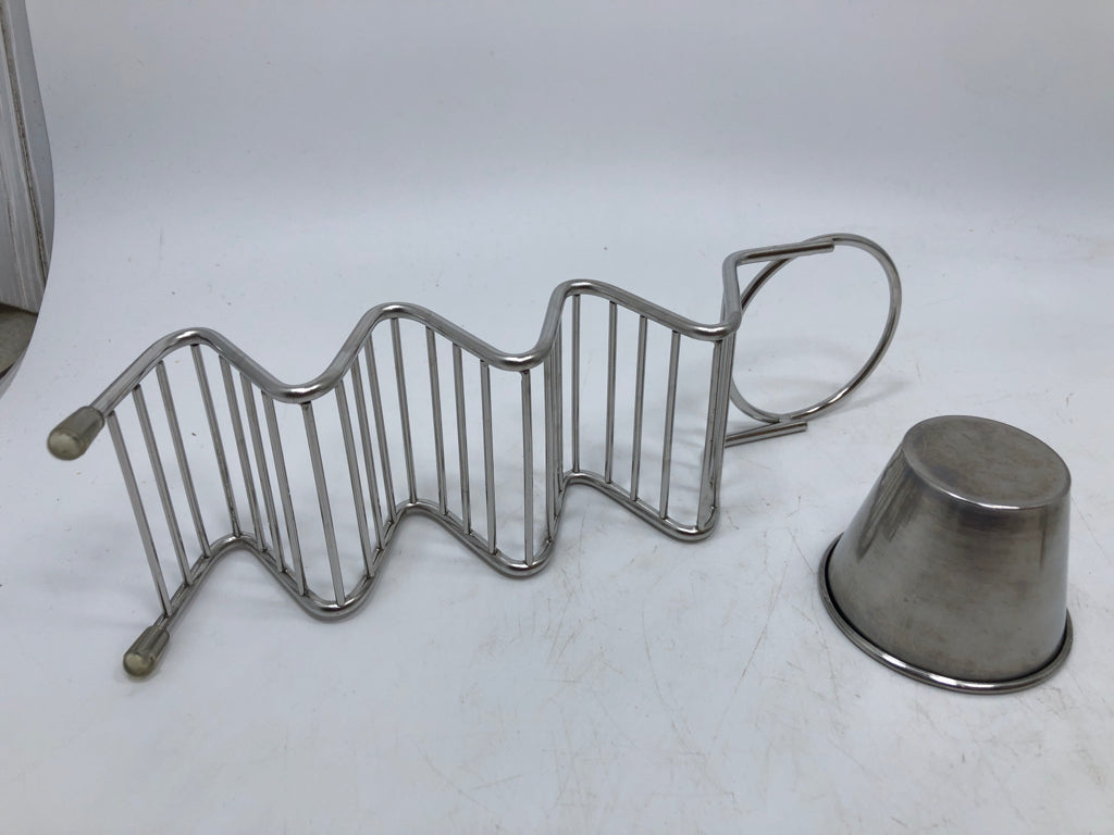 FOUR 2PC TACO HOLDER/DIP SET.