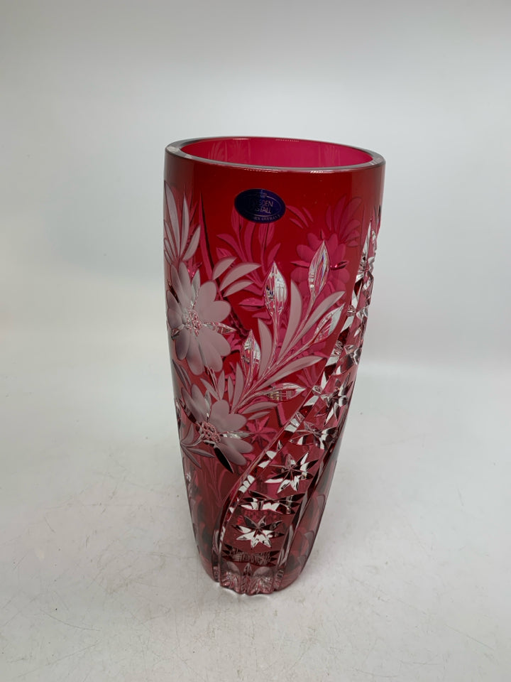 VTG HEAVY ETCHED FLOWERS DRESDEN KRISTALL VASE.
