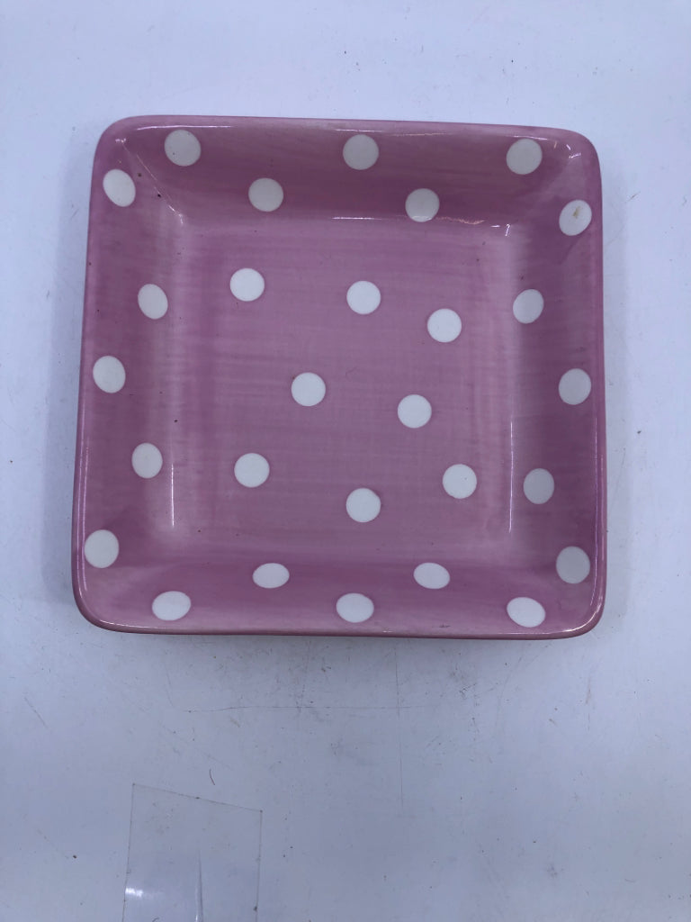 3 PC WHIP CANCER- 2 SQUARE PLATES + 1 MUG.
