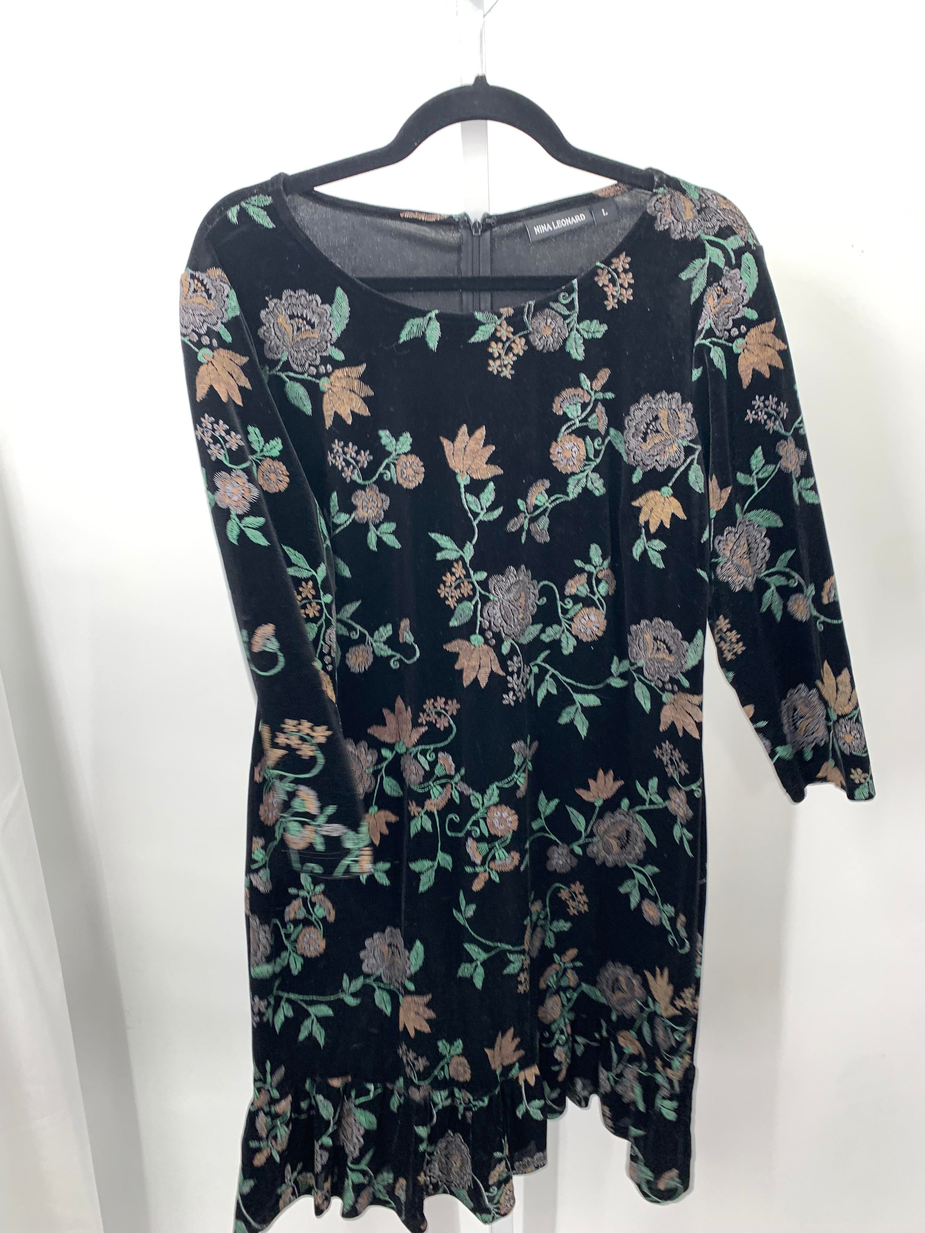 Size Large Misses 3/4 Sleeve Dress