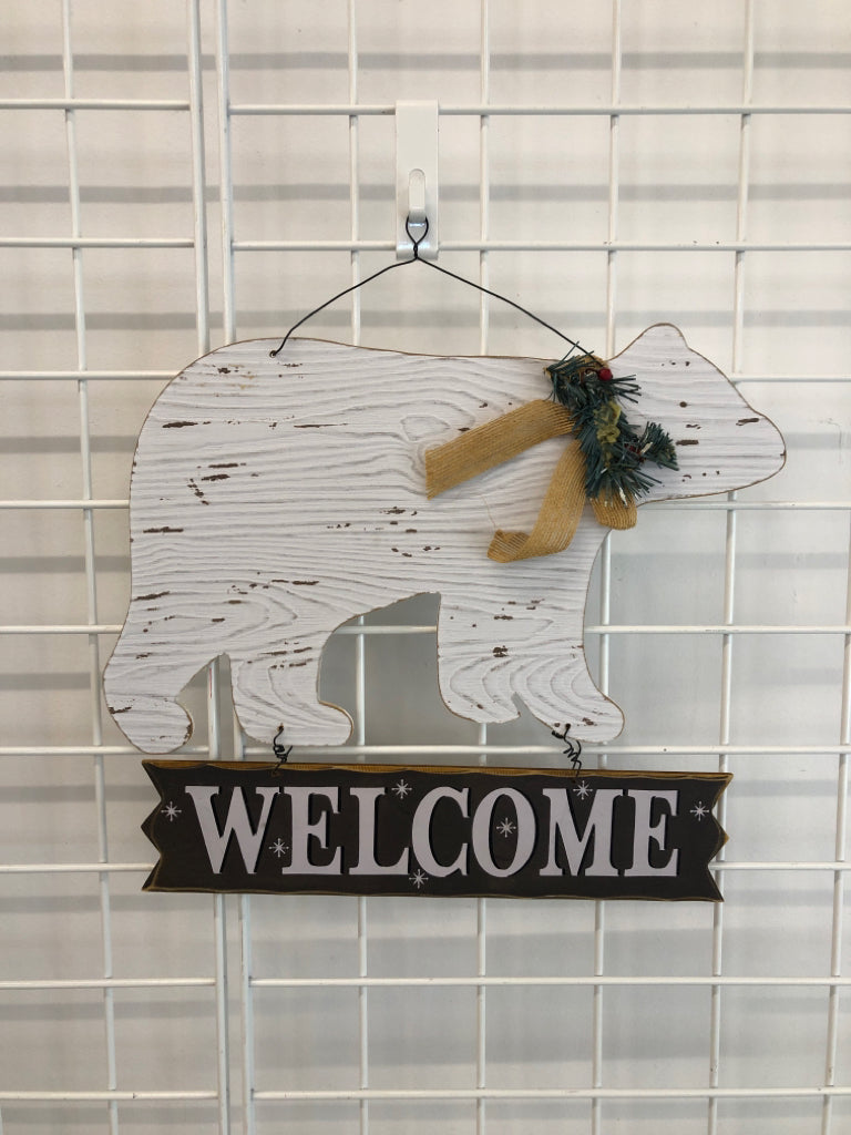 WHITE WOOD POLAR BEAR "WELCOME" DOOR SIGN.