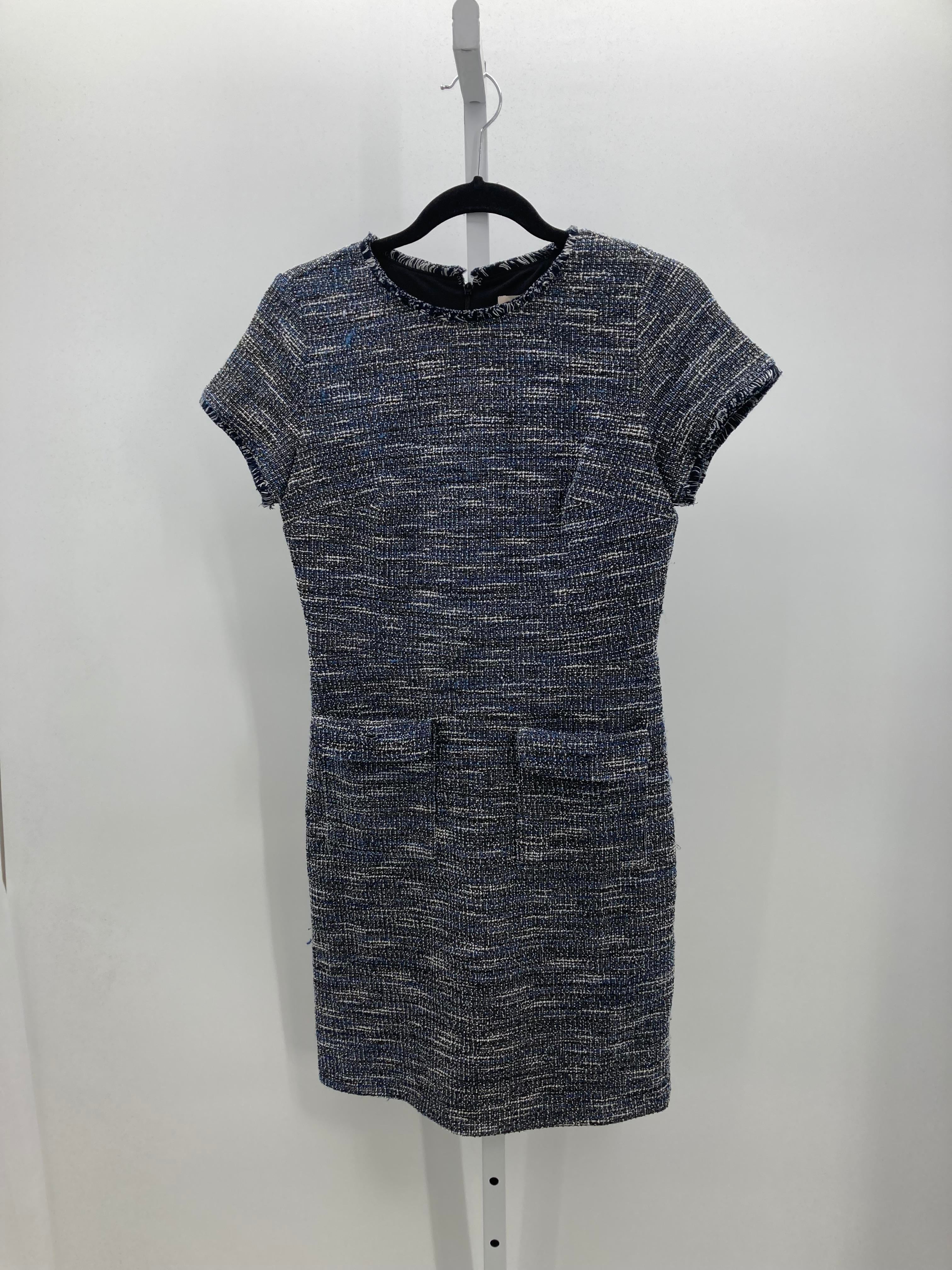 Loft Size 4 Petite Petite Short Sleeve Dress