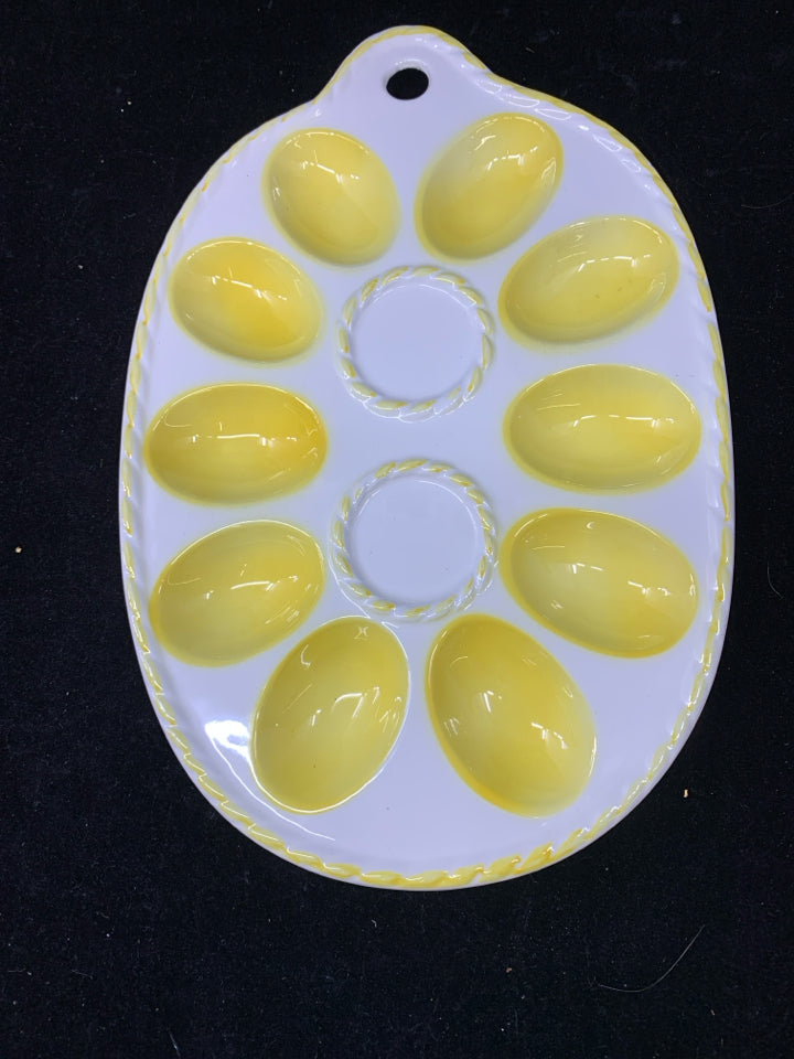VTG YELLOW DEVILED EGG PLATE.